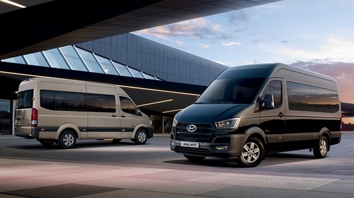 Huyndai Solati 16 chỗ, Huyndai Solati, đối thủ Ford Transit