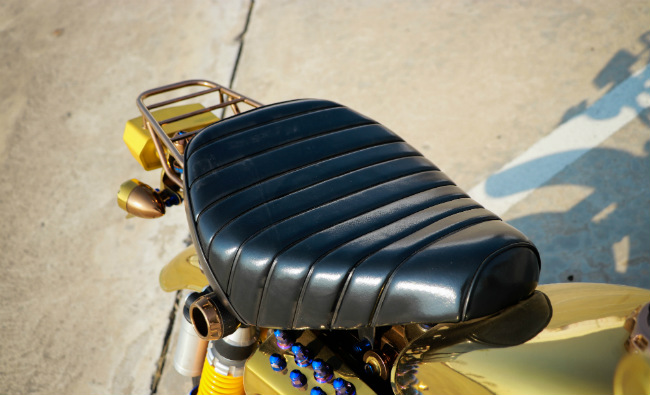 Xế khỉ Honda Monkey dát vàng siêu độc đáo