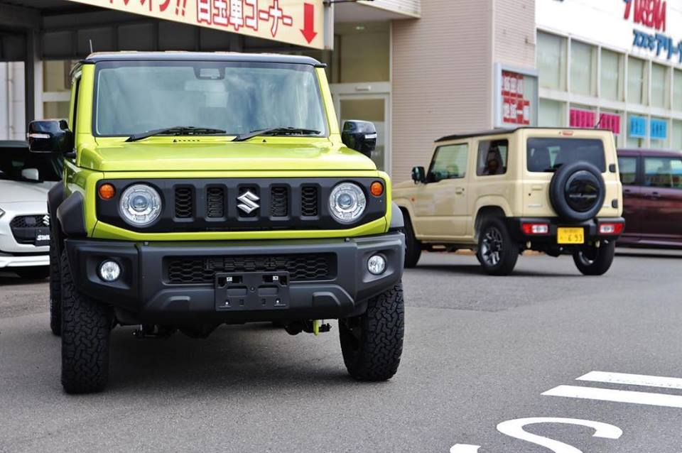 Suzuki Jimny, xe đô thị off-road cực chất, mini SUV, off-road