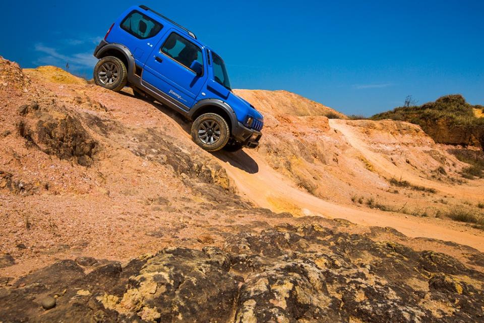 Suzuki Jimny, xe đô thị off-road cực chất, mini SUV, off-road