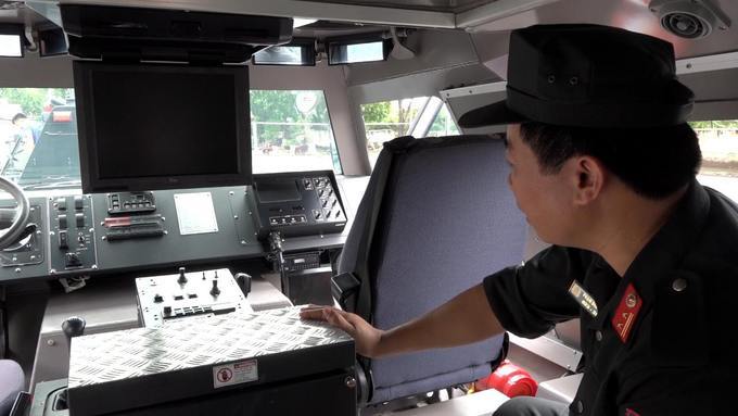 Xe khủng long bọc thép của CSCĐ Việt Nam, xe của cảnh sát cơ động