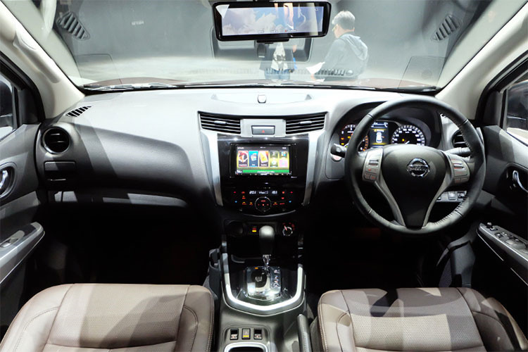 Nissan terra, SUV 7 chỗ, giá xe Nissan Terra