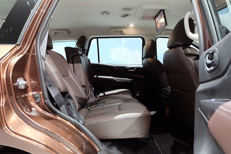 Nissan terra, SUV 7 chỗ, giá xe Nissan Terra