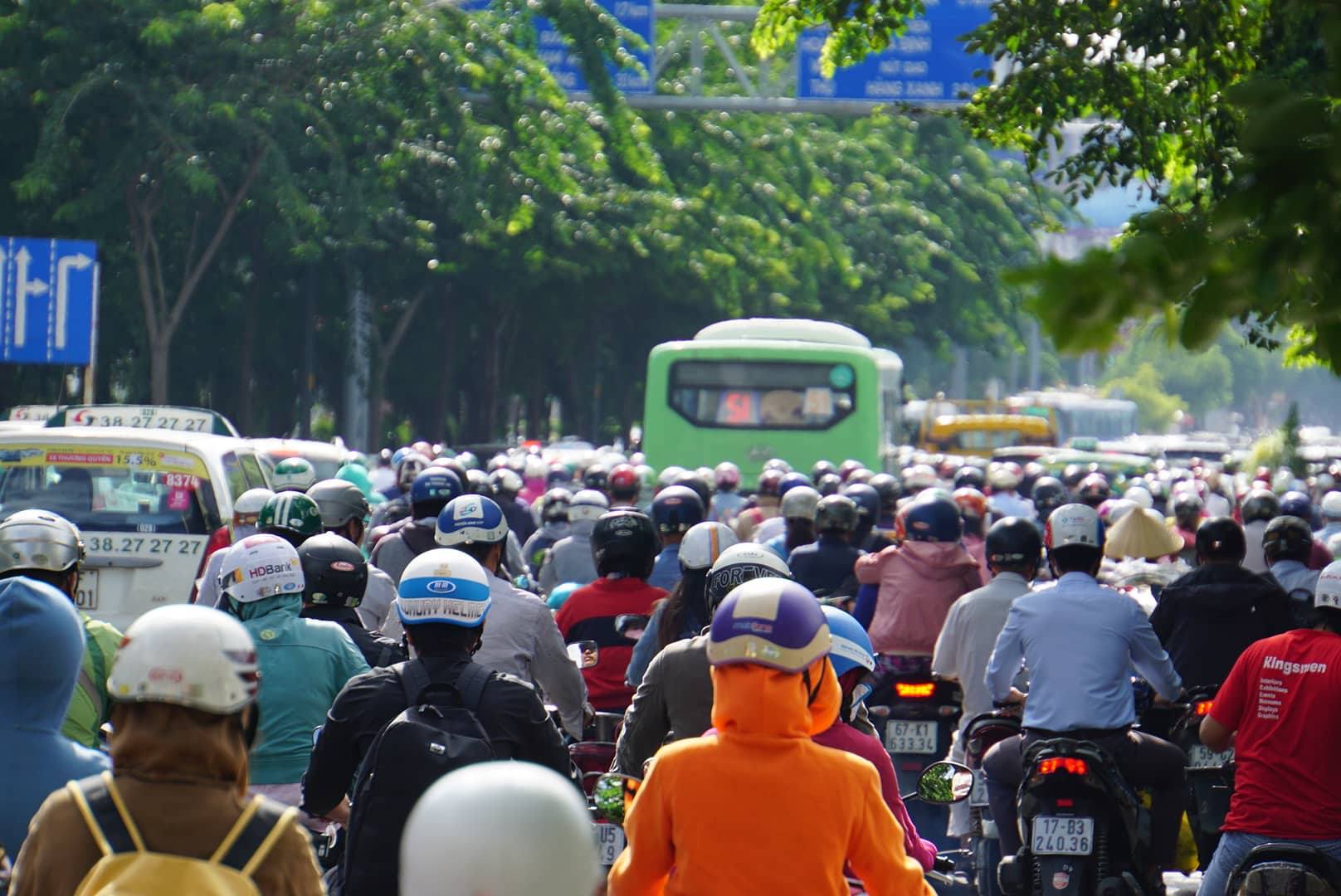 Cấm xe máy, cấm xe máy tại TP.HCM, hạn chế xe máy