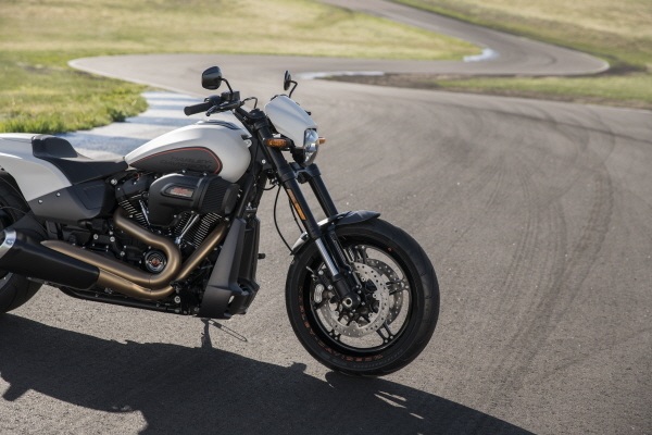 Harley-Davidson FXDR 114, xe côn tay, moto, xe phân khối lớn