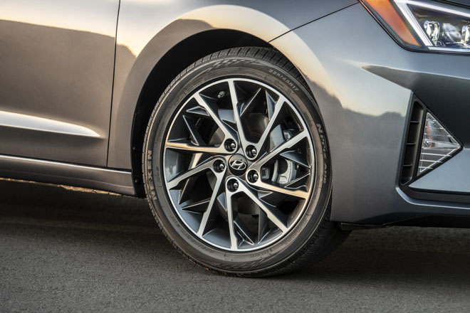 Hyundai Elantra 2019, giá xe Hyundai Elantra 2019, đánh giá xe Hyundai Elantra 2019, Hyundai Elantra 2019 ra mắt