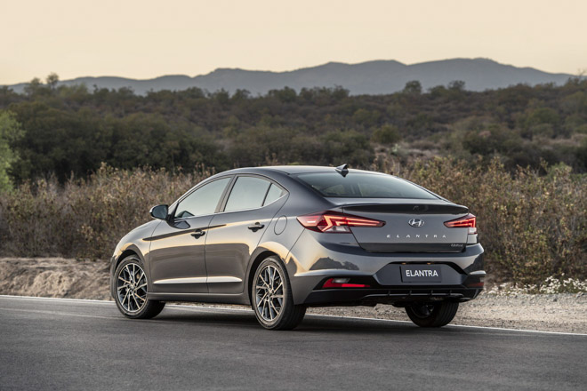 Hyundai Elantra 2019, giá xe Hyundai Elantra 2019, đánh giá xe Hyundai Elantra 2019, Hyundai Elantra 2019 ra mắt