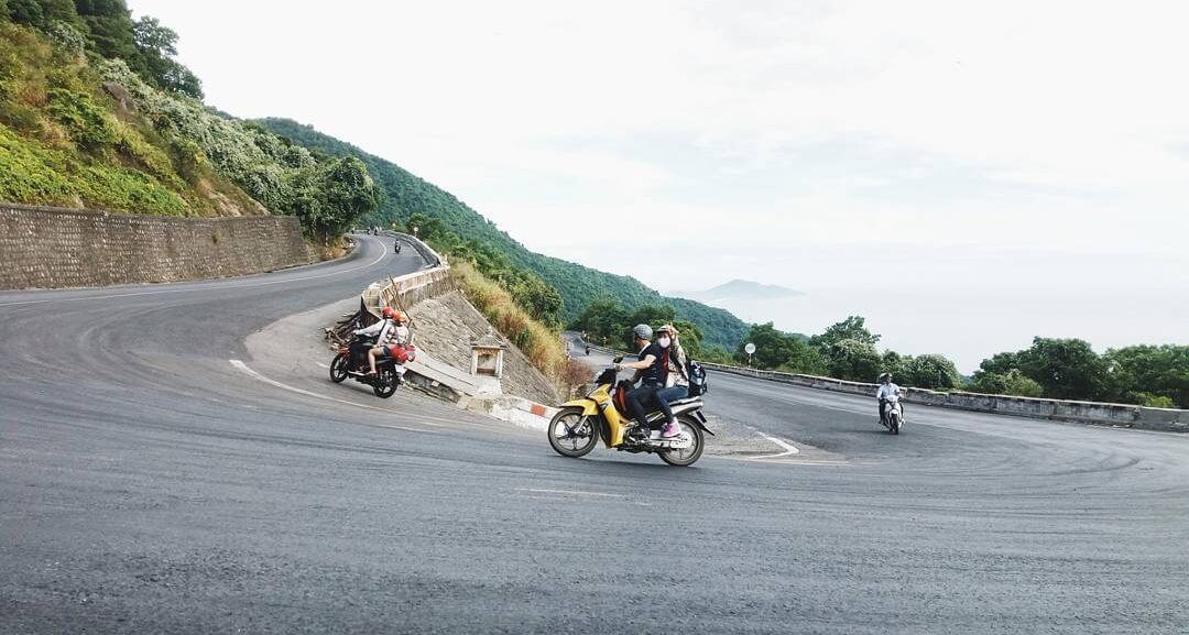 Kinh nghiệm lái xe lên dốc, kinh nghiệm lái xe xuống dốc