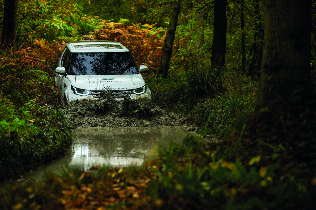 Above & Beyond Tour, VietNam Motor Show 2018, Land Rover, off-road xe sang