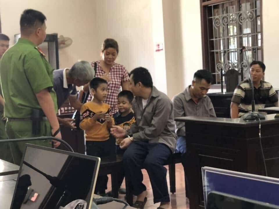 Innova đi lùi trên cao tốc, xét xử tài xế Innova đi lùi trên cao tốc, bản án tài xế Innova đi lùi trên cao tốc