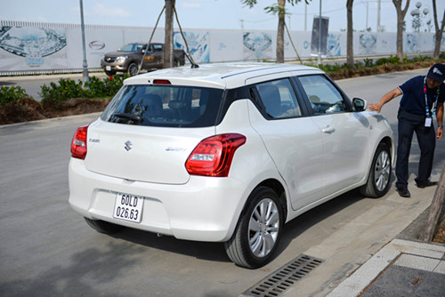 Suzuki Swift 2018, Đánh giá xe Suzuki Swift 2018, giá xe Suzuki Swift 2018