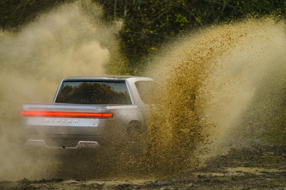 Rivian R1T, bán tải chạy điện Rivian R1T, xe điện, xe bán tải, xe độc đáo