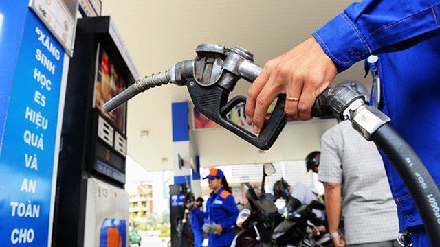 giá xăng giảm, giá xăng, thị trường xăng, giá xăng dầu