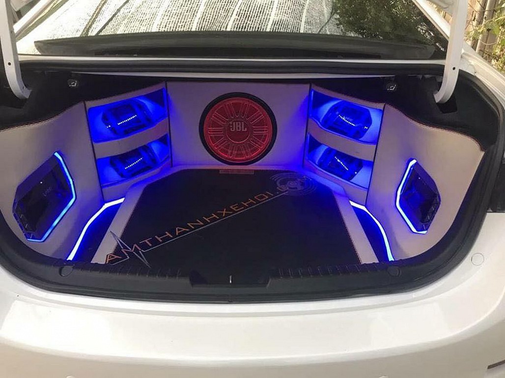 Chim sẻ đi nắng, chim sẻ đi nắng mua xế hộp tiền tỷ, Chim sẻ đi nắng mua Mazda6, Mazda6, đánh giá xe Mazda6