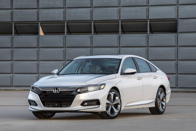 Loạt xe mới 2019, xe mới ra mắt 2019, Honda Civic, Honda Brio, Honda BR-V, Honda Accord, Mitsubishi Triton, Hyundai Santa Fe