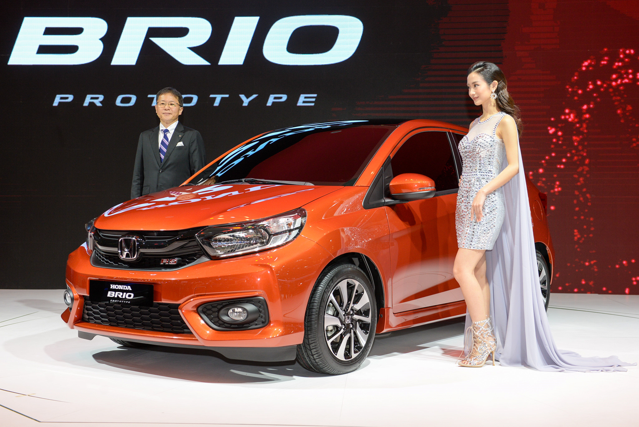 Loạt xe mới 2019, xe mới ra mắt 2019, Honda Civic, Honda Brio, Honda BR-V, Honda Accord, Mitsubishi Triton, Hyundai Santa Fe