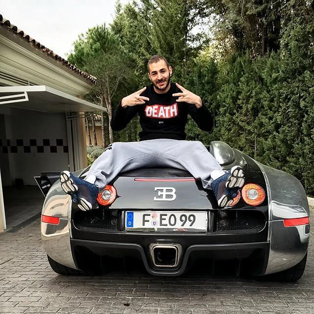 siêu xe, siêu xe của ngôi sao bóng đá, siêu xe của cầu thủ, Ferrari, Bugatti, Aston Martin, Porsche, Lamborghini, Mercedes-Ben