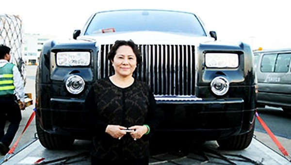 Rolls-Royce Phantom, Rolls-Royce Phantom biển số tứ quý 7, Rolls-Royce Phantom Dương Thị Bạch Diệp, Dương Thị Bạch Diệp, siêu xe