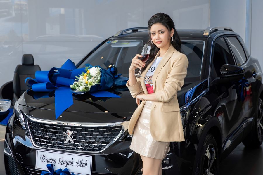 Trương Quỳnh Anh tự mua Peugeot, Trương Quỳnh Anh mua Peugeot, Peugeot 3008, xe sang, Trương Quỳnh Anh mua xe, crossover 