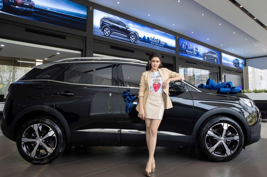 Trương Quỳnh Anh tự mua Peugeot, Trương Quỳnh Anh mua Peugeot, Peugeot 3008, xe sang, Trương Quỳnh Anh mua xe, crossover 