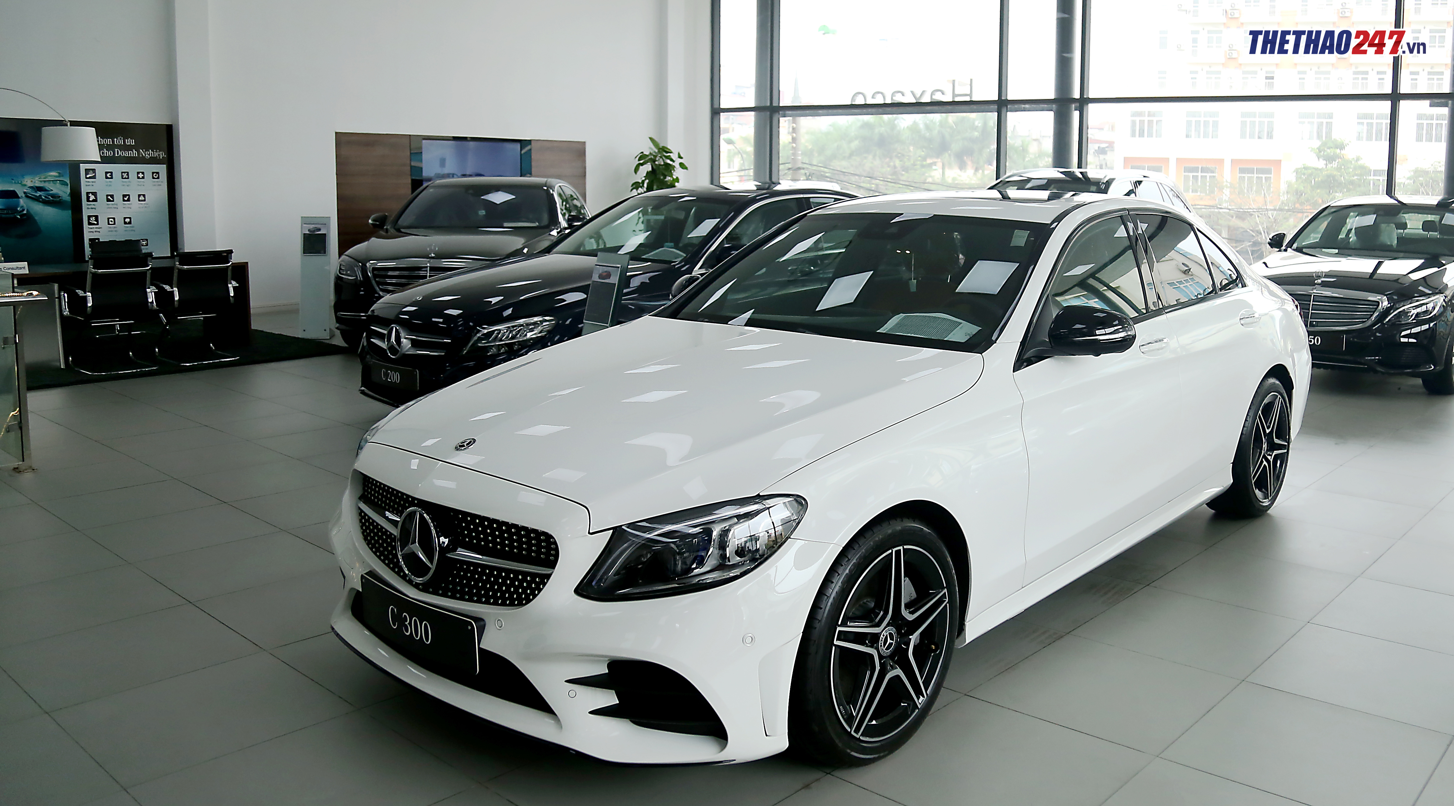 Mercedes-Benz C300 AMG 2019, chi tiết xe Mercedes-Benz C300 AMG 2019, đánh giá xe Mercedes-Benz C300 AMG 2019, Mercedes-Benz C300, C300 2019, Mercedes-Benz, ô tô, E-Class, S-Class, C-Class