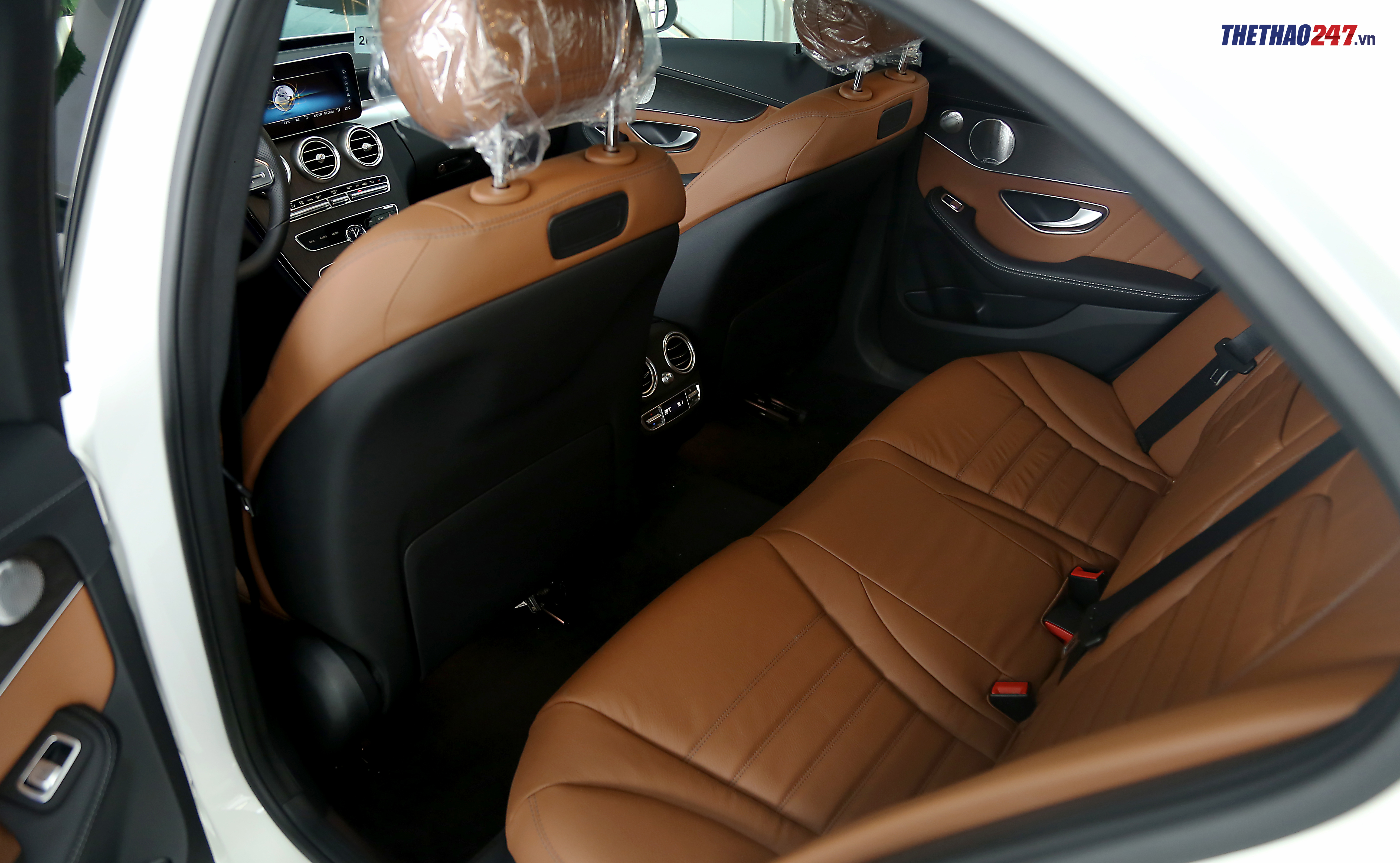 Mercedes-Benz C300 AMG 2019, chi tiết xe Mercedes-Benz C300 AMG 2019, đánh giá xe Mercedes-Benz C300 AMG 2019, Mercedes-Benz C300, C300 2019, Mercedes-Benz, ô tô, E-Class, S-Class, C-Class