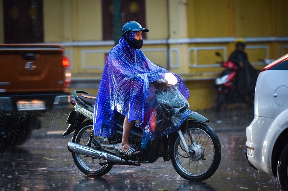 Quy dinh bat den xe ban ngay