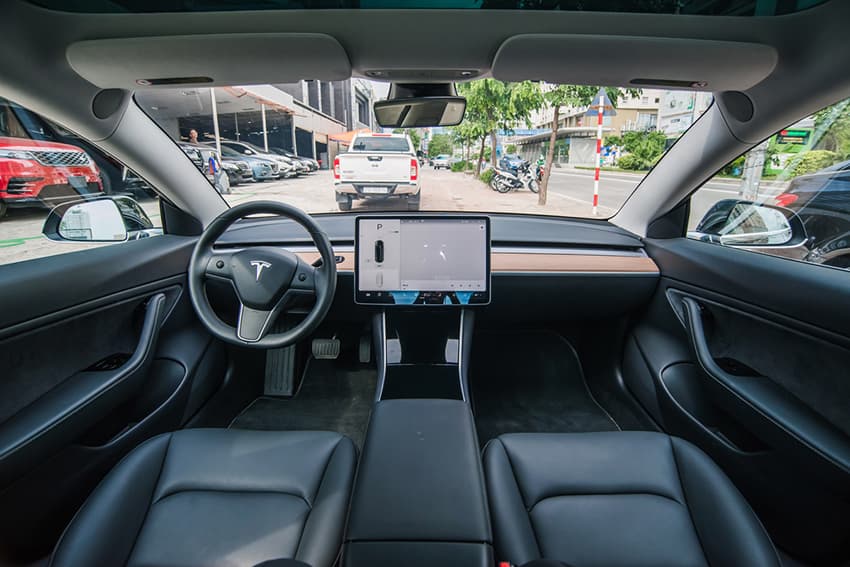 Thiết kế nội thất xe Tesla Model 3