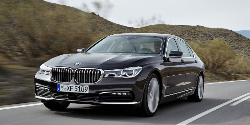 Ngoại thất xe BMW 740Li 2020.
