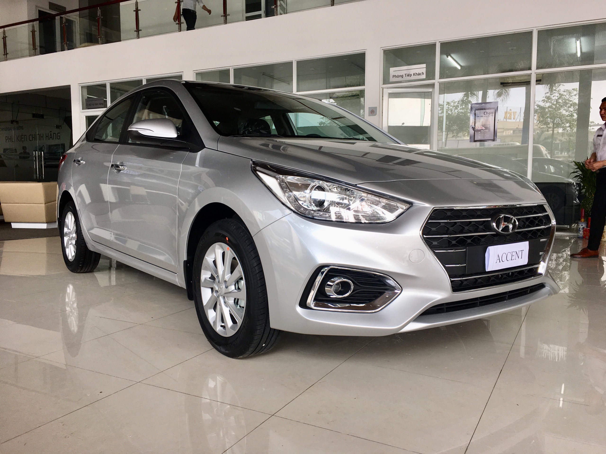 Ngoại thất xe Hyundai Accent New