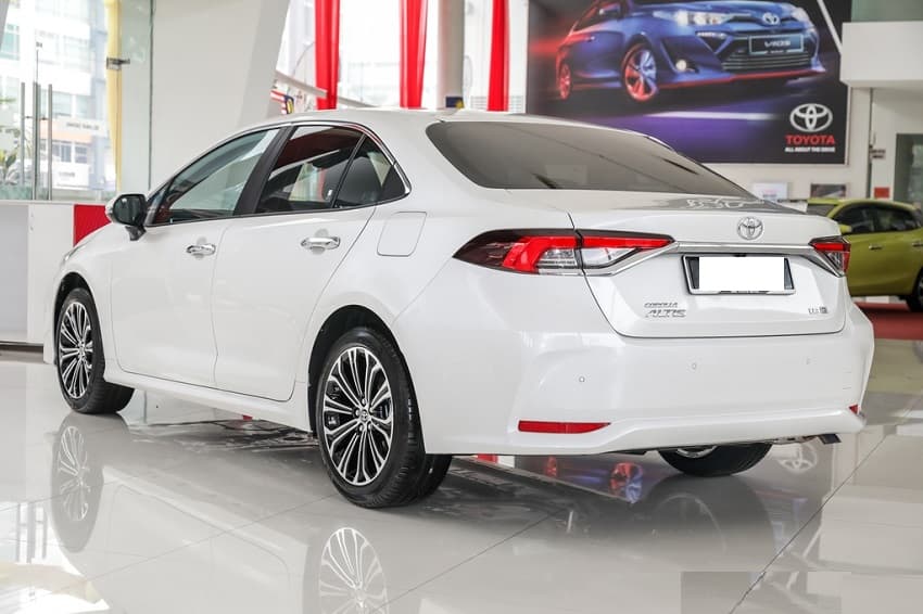 Toyota Corolla Altis tại thị trường Việt Nam hiện tại có 2 tùy chọn động cơ cho khách hàng mua xe.