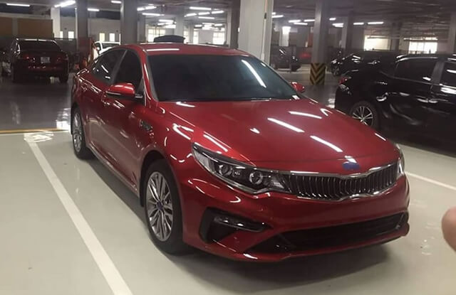 Gia xe Kia Optima sau khi giam 50% phi truoc ba