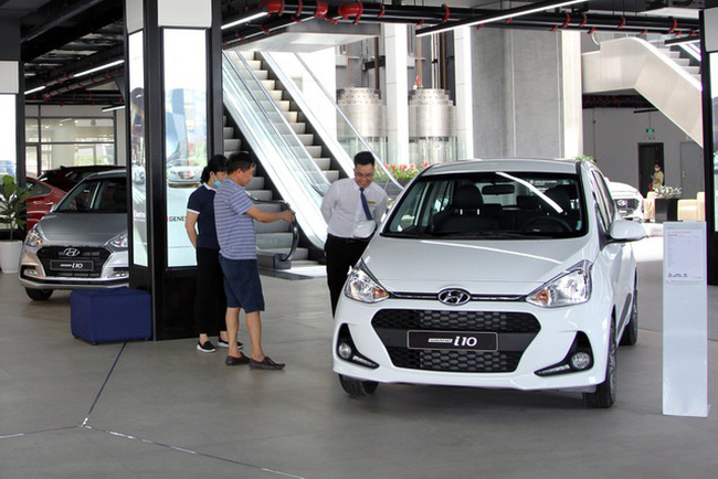 Ô tô lắp ráp trong nước sẽ được giảm lệ phí trước bạ