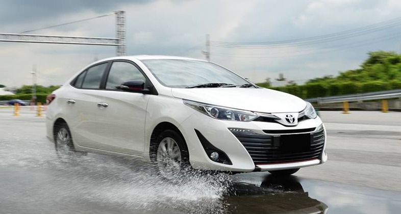 Vận hành xe Toyota Vios 2020