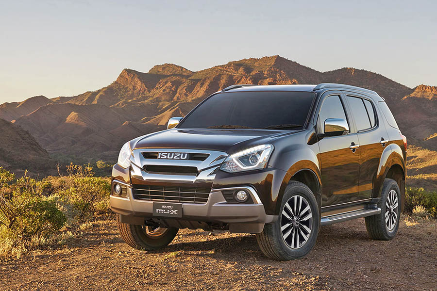 Isuzu MU-X đang được các đại lý áp dụng chương trình giảm giá, khuyến mãi khủng