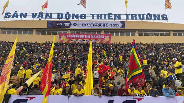VIDEO: Nam Định mở hội trên chảo lửa Thiên Trường, đè bẹp Hà Nội