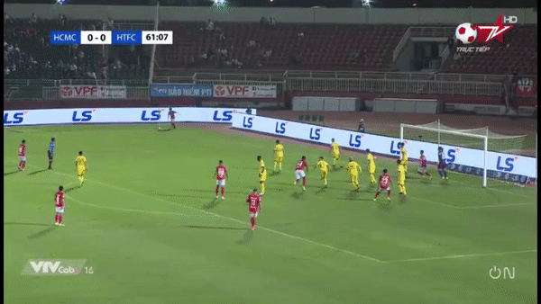 VIDEO: Huy Toàn ghi bàn đẳng cấp giúp TP. Hồ Chí Minh khai thông bế tắc