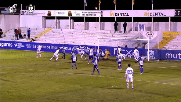 VIDEO: Đội bóng hạng 3 loại Real Madrid khỏi cúp Nhà vua Tây Ban Nha
