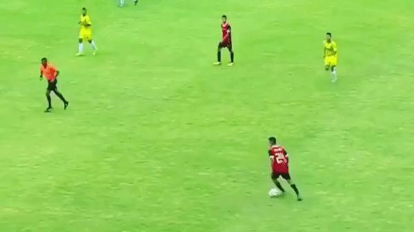 VIDEO: Bàn thắng xứng đáng nhận 2 giải Puskas vì quá tinh tế