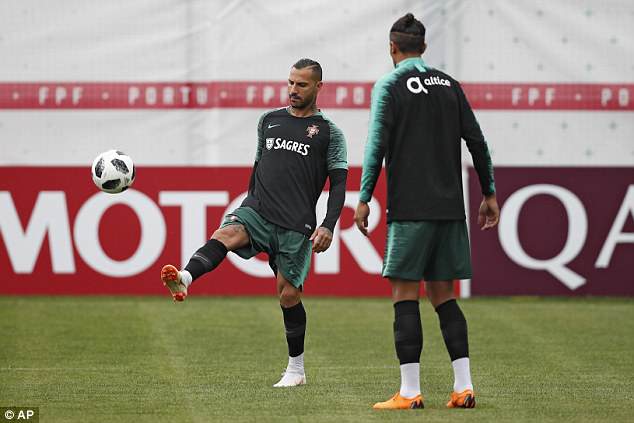 world cup, bồ đào nha, ronaldo, tây ban nha, tập luyện trước trận đấu