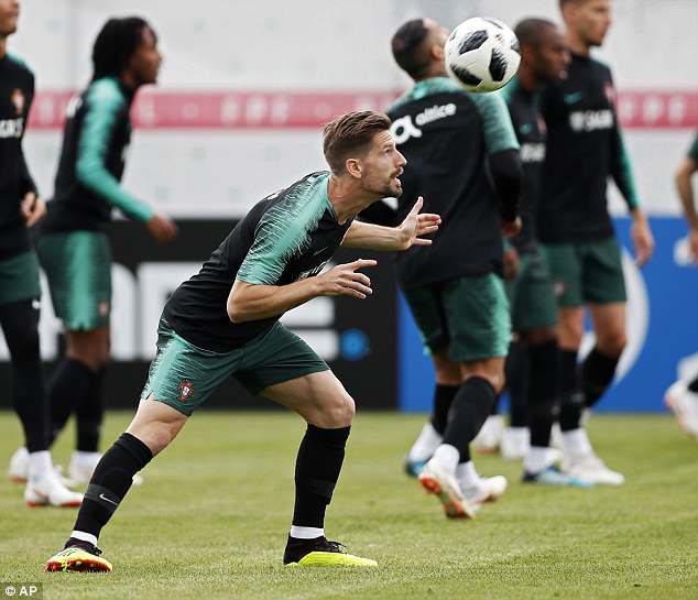 world cup, bồ đào nha, ronaldo, tây ban nha, tập luyện trước trận đấu