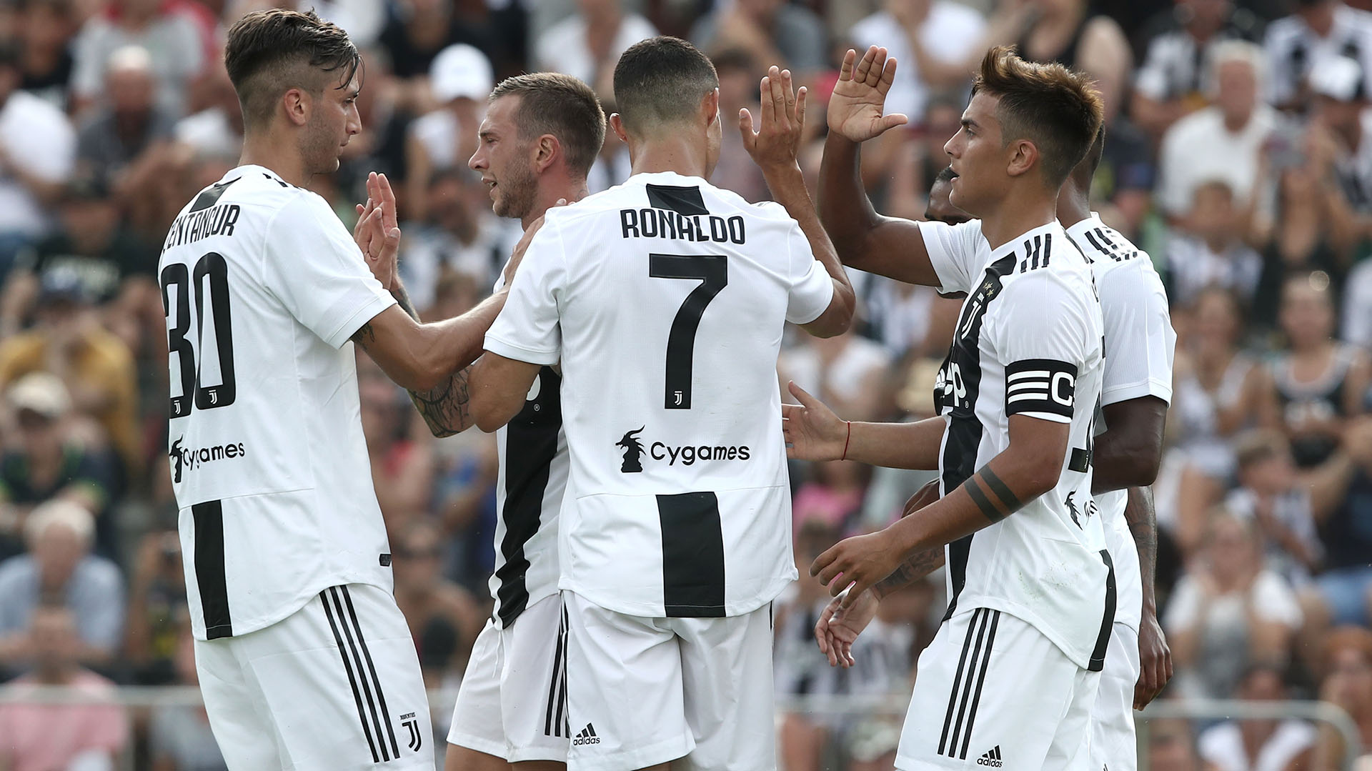 Juventus, Juve, Sarri, Maurizio Sarri, Serie A, tin Juventus, tin Serie A, Sarri viêm phổi