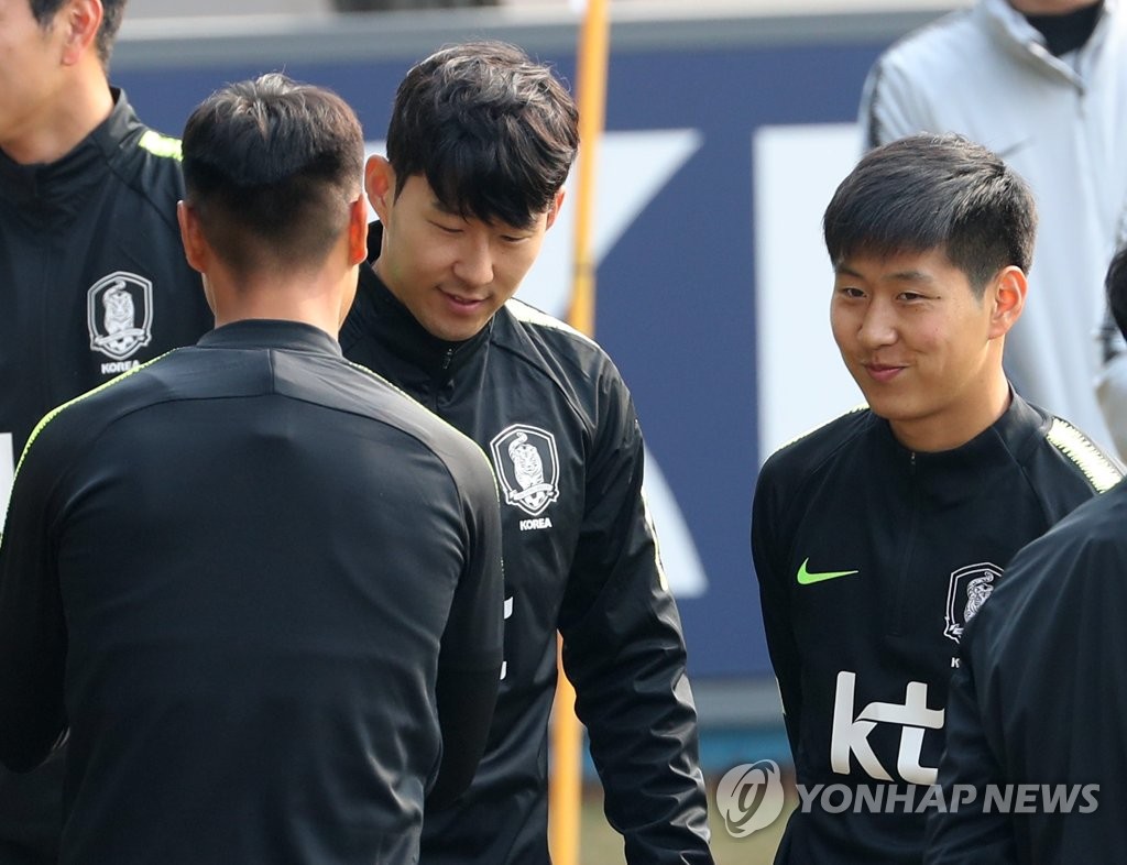 đoàn văn hậu, AFC Annual Awards 2019, cầu thủ trẻ xuất sắc nhất châu Á, lee kang-in