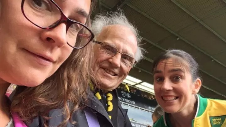 mu vs norwich, norwich city, manchester united, ngoại hạng anh, Norwich được người chết mời uống bia