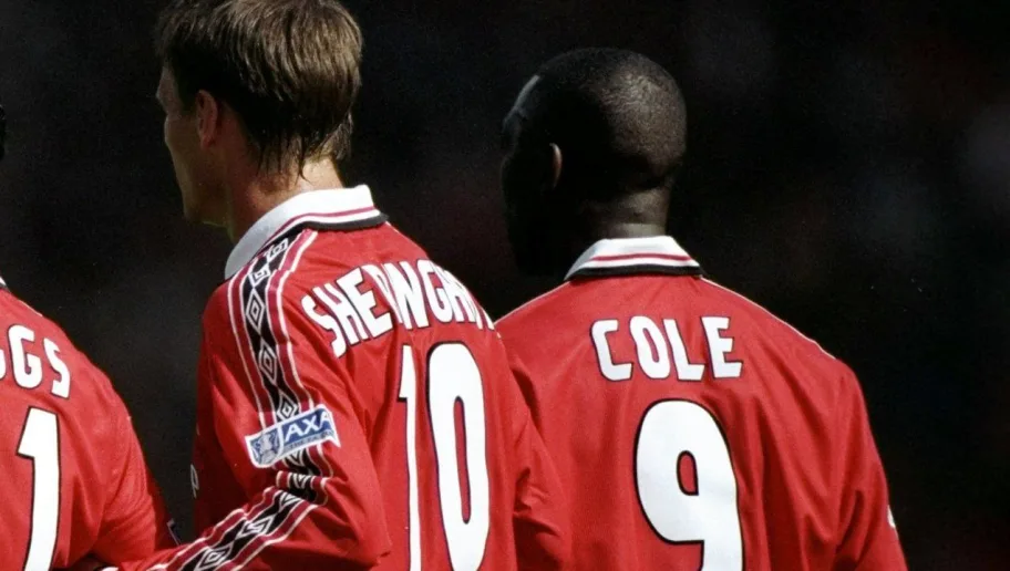 Arsenal, Manchester United, Liverpool, đồng đội ghét nhau