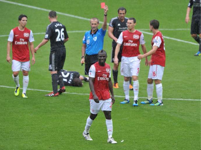 Arsenal, Manchester United, Liverpool, đồng đội ghét nhau