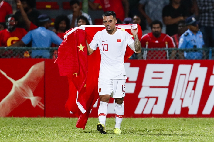ĐT Trung Quốc, Arsenal, Nico Yennaris