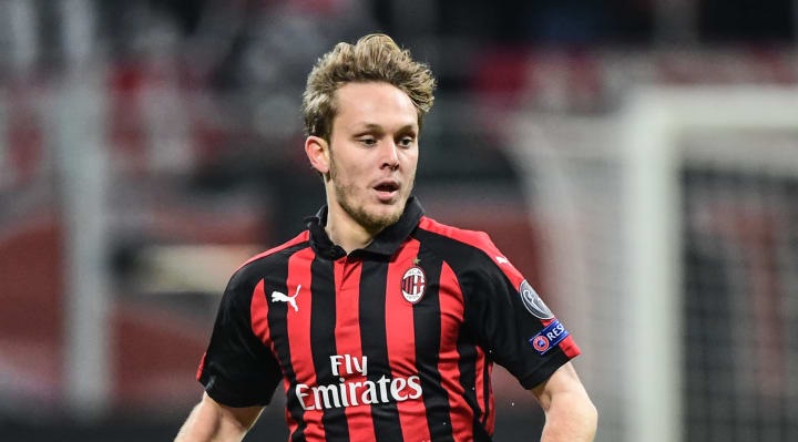 AC Milan, Chuyển nhượng, Đoàn Văn Hậu, SC Heerenveen, Barcelona, Halilovic