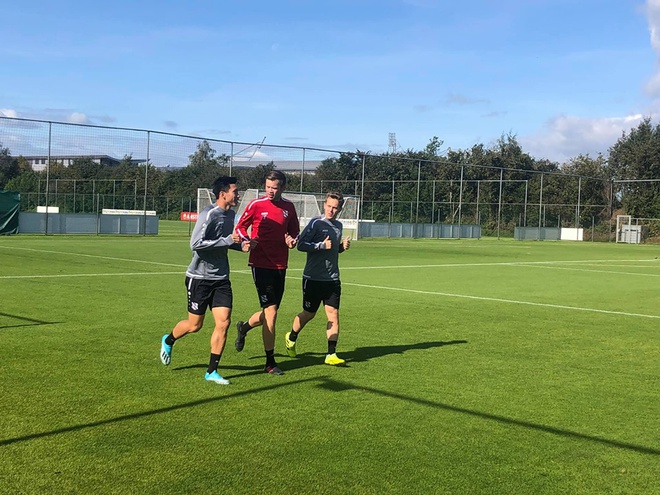 AC Milan, Chuyển nhượng, Đoàn Văn Hậu, SC Heerenveen, Barcelona, Halilovic