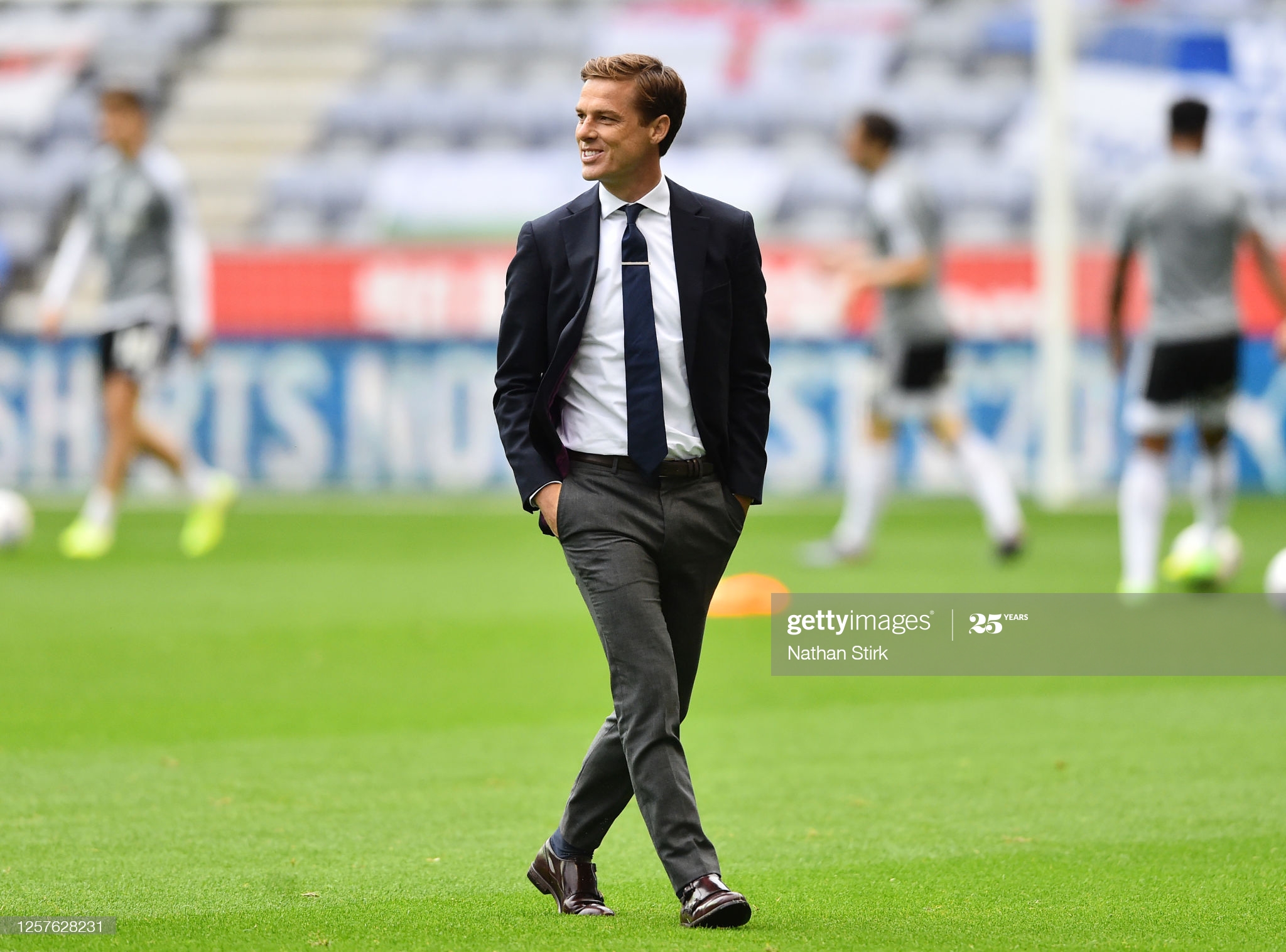 Fulham, Messi, Barcelona, Ngoại hạng Anh